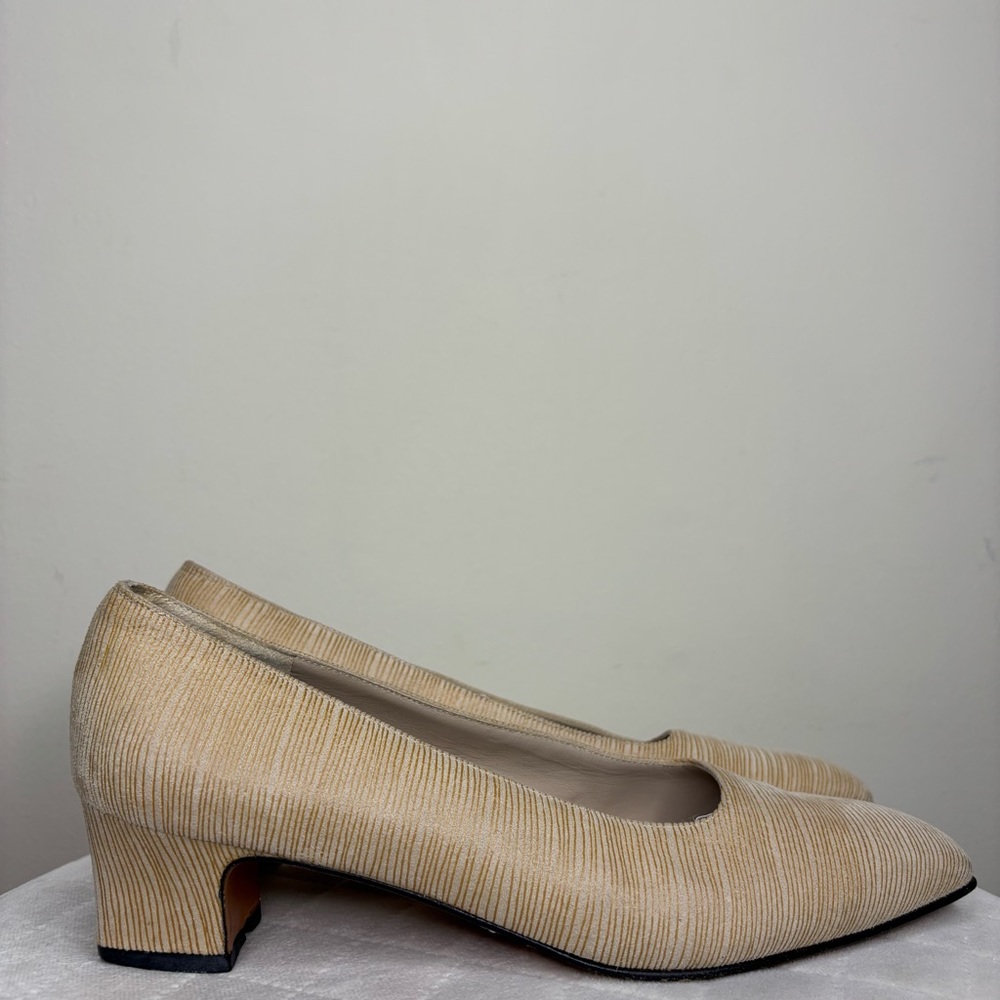 Salvatore Ferragamo Women's Pump Heel Shoes Almond Size 7 Tan Beige